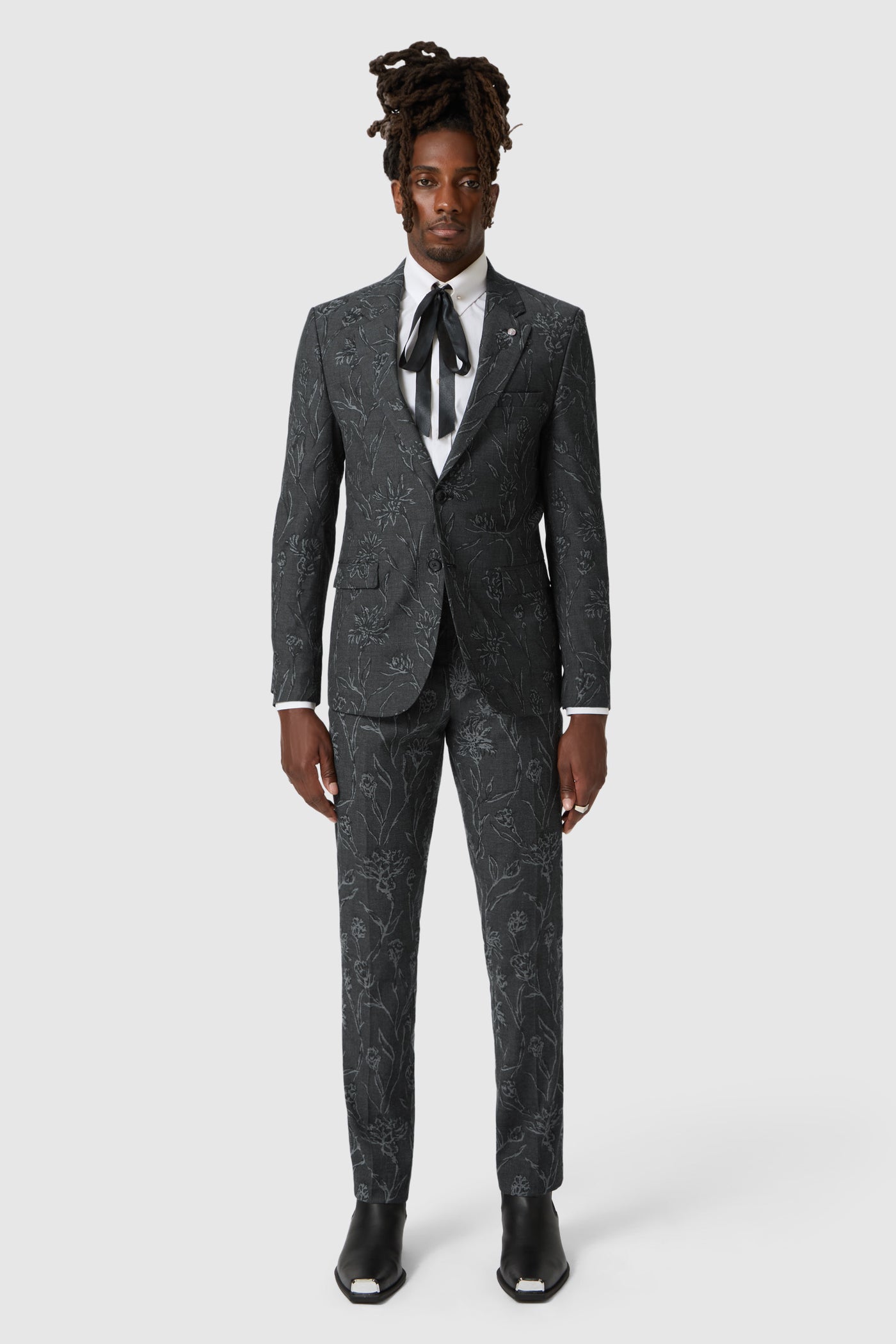 Jakar Slim Fit Black Floral Jacquard Suit