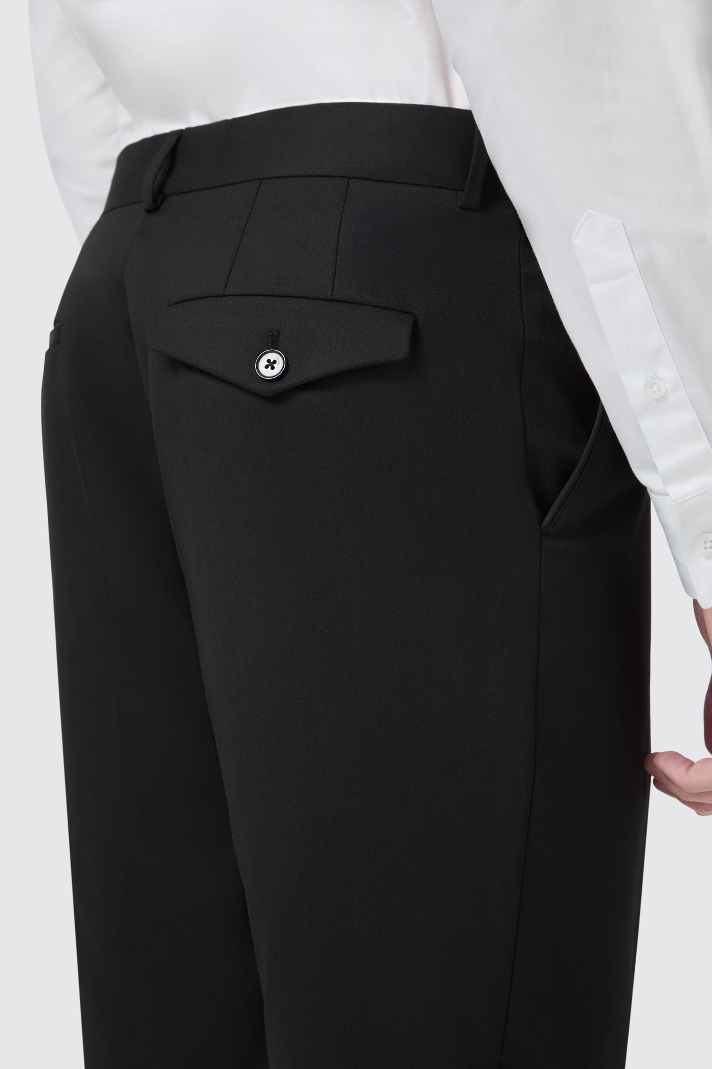 kingdon-slim-fit-black-tuxedo-suit