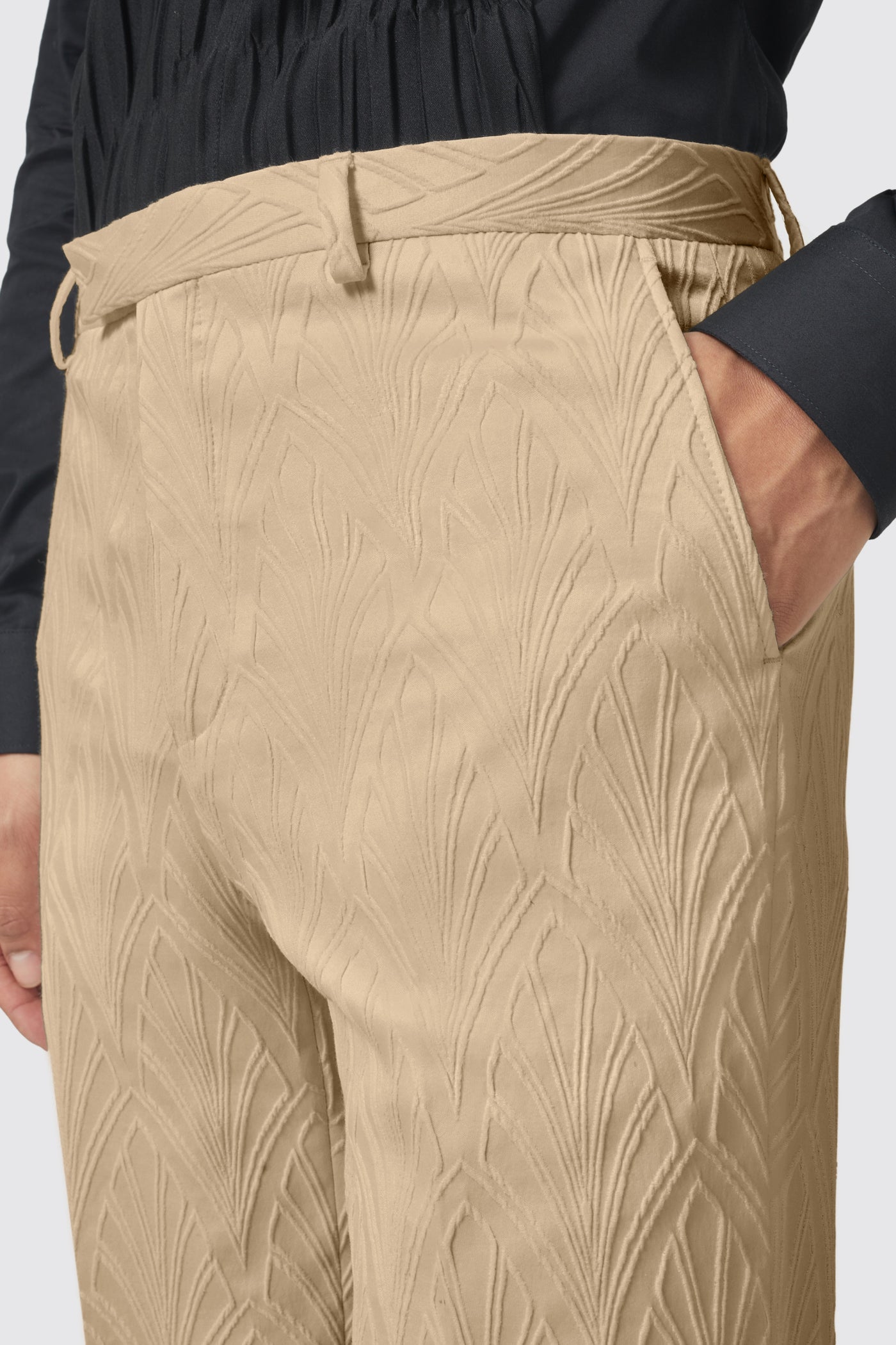Makowski Slim Fit Beige Jacquard Pant - ARCHIVE