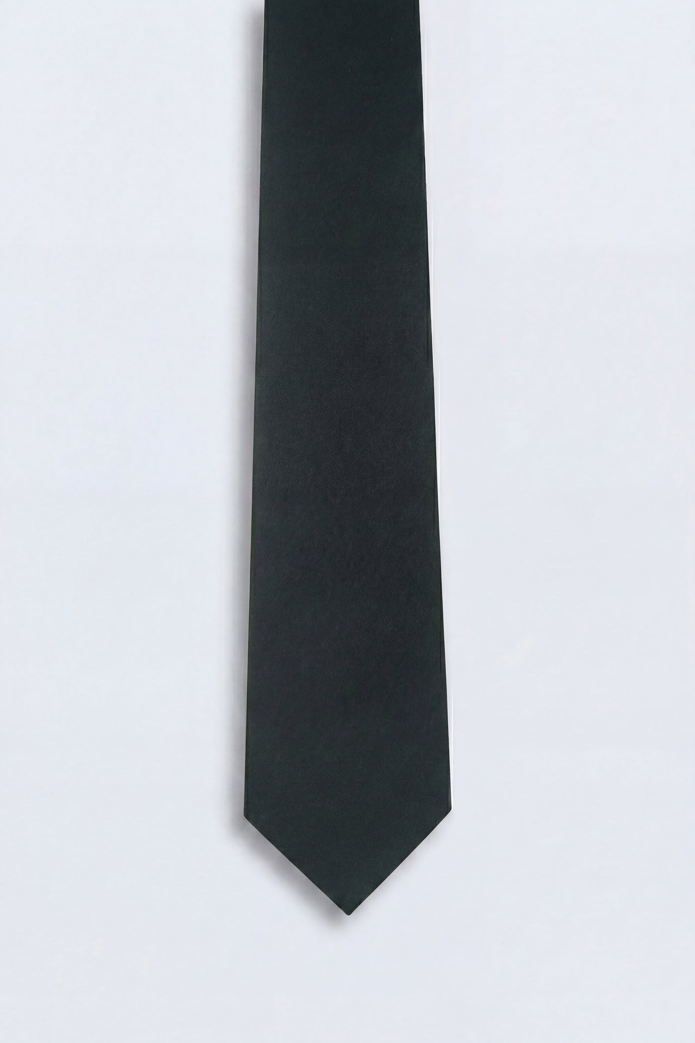 Ellroy Plain Black Tie