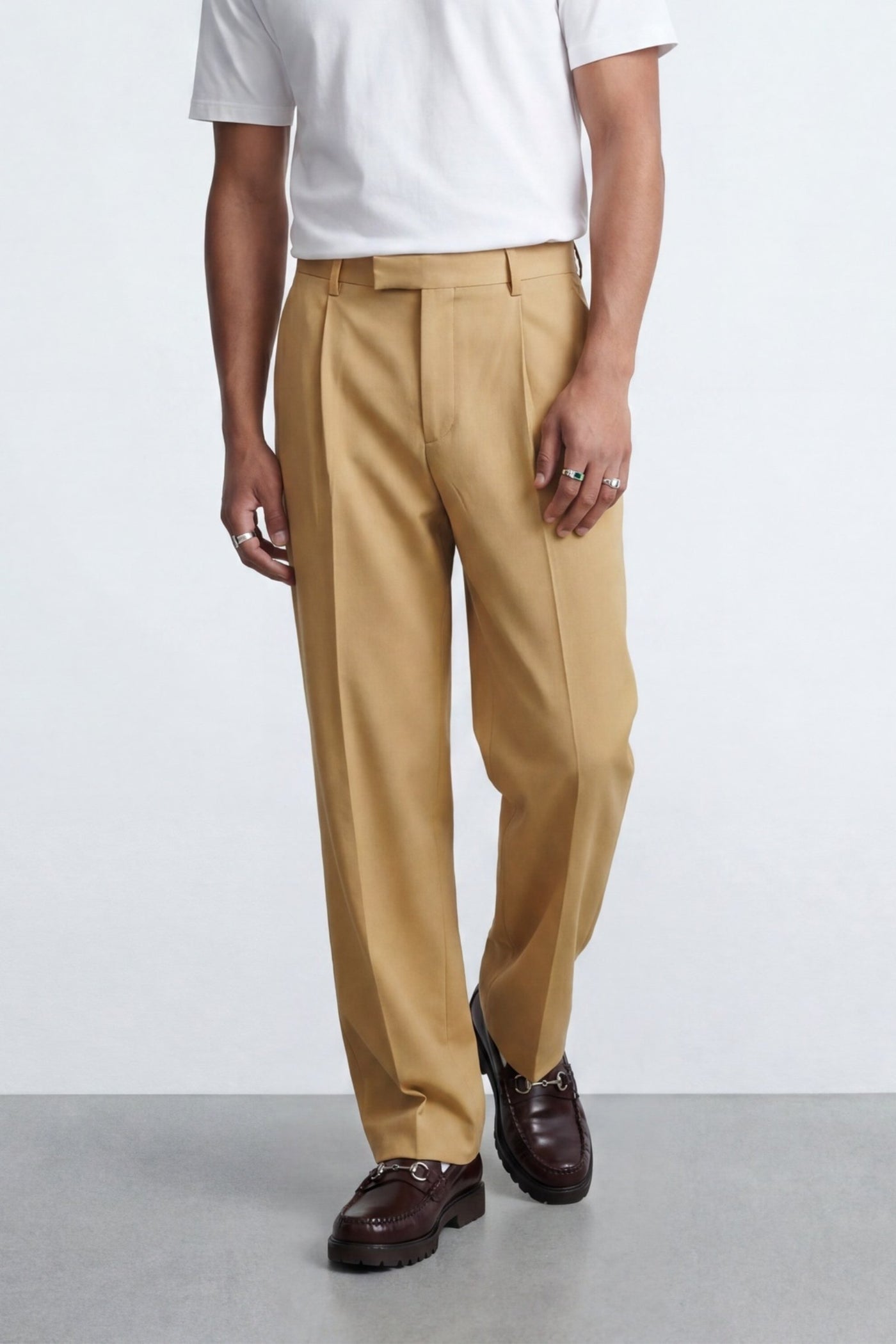 Welles Mustard Textured Relaxed Fit Suit