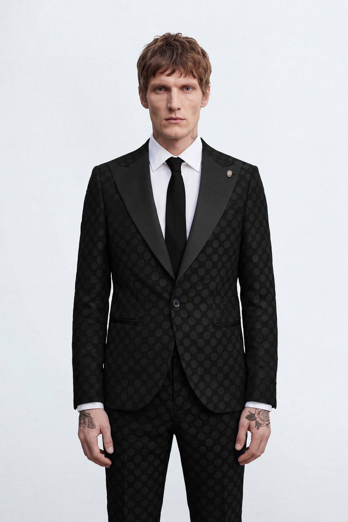 Papatya Slim Fit Black Jacquard Suit