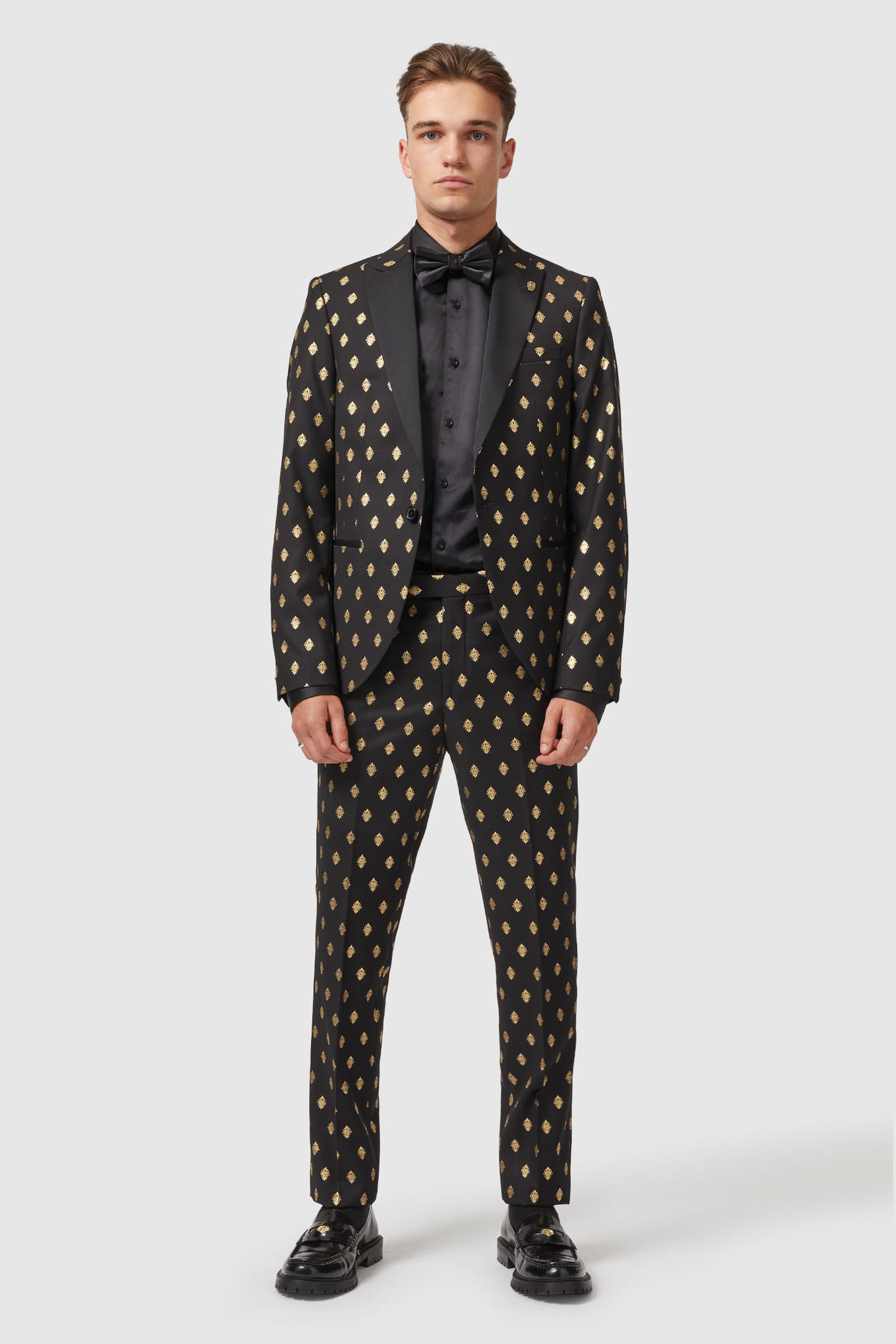 twisted-tailor-puccini-slim-fit-black-and-gold-jacket