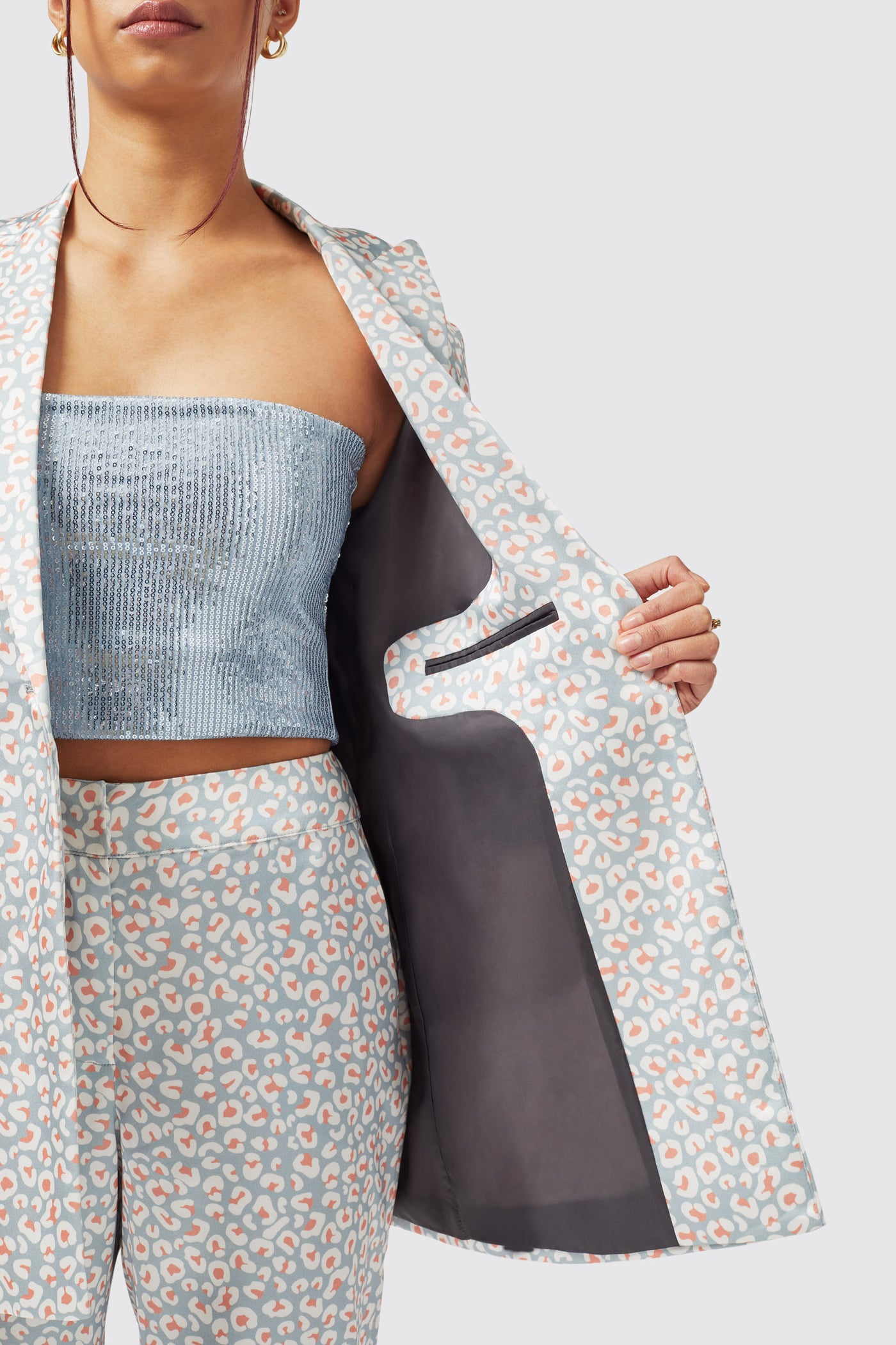 twisted-tailor-womenswear-amarantha-jacket-light-blue