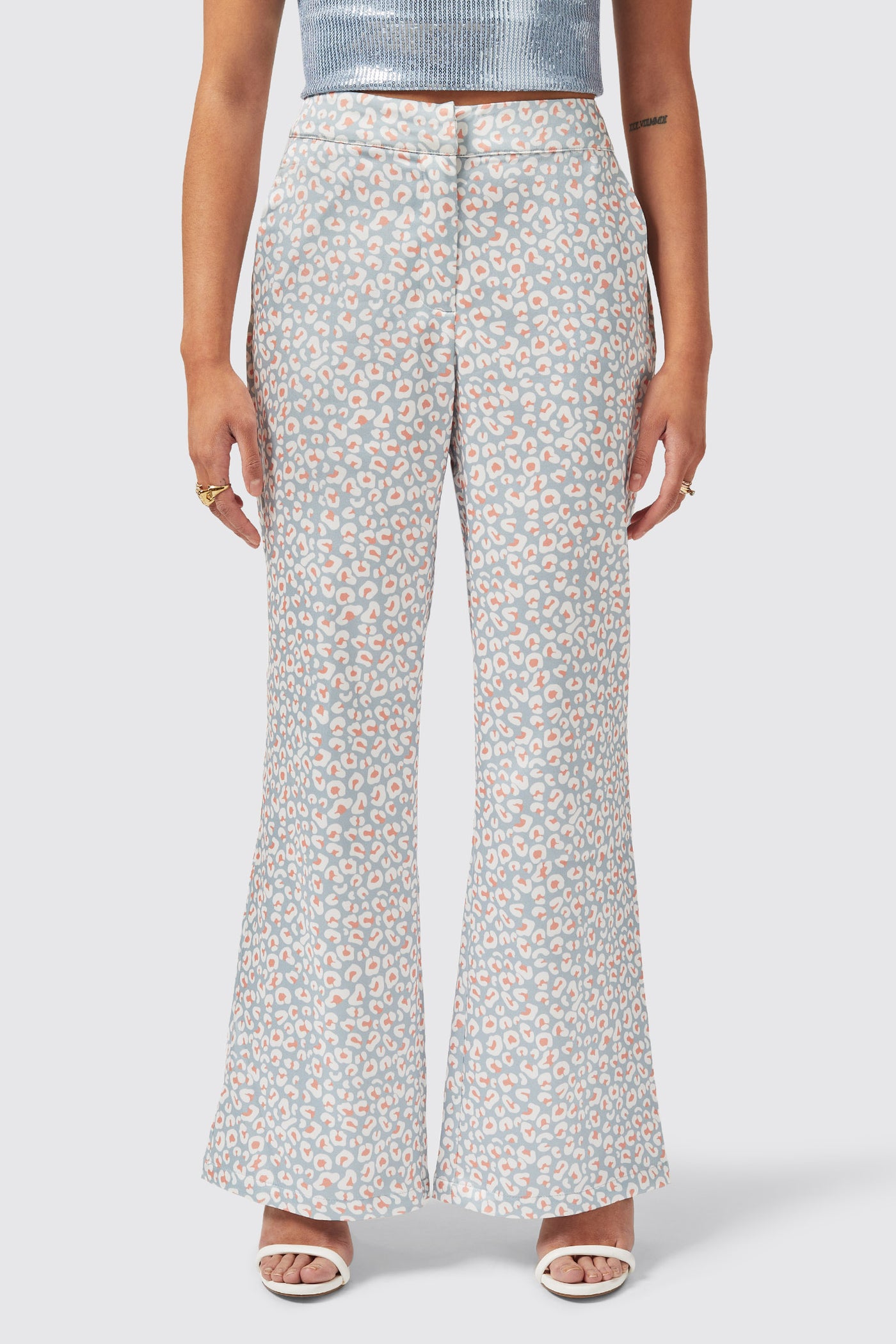 twisted-tailor-womenswear-amarantha-suit-light-blue