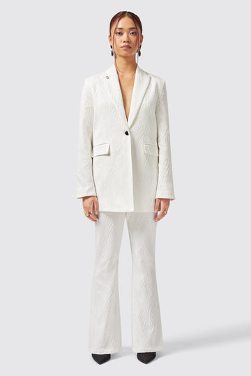 twisted-tailor-womenswear-fiore-suit-white