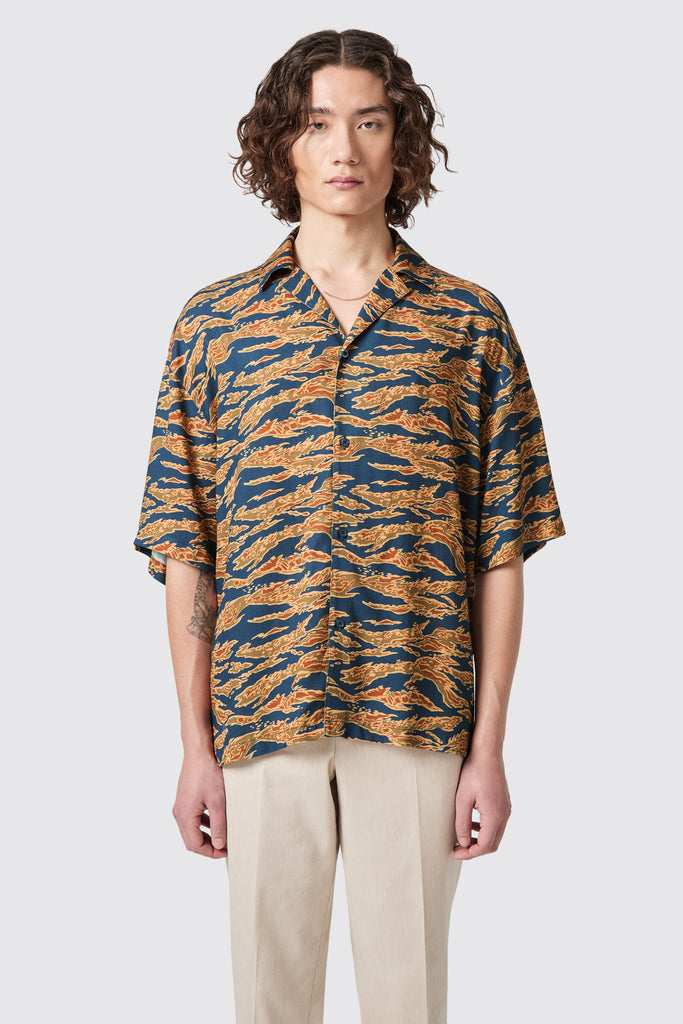 pasvoir-oversized-navy-camo-shirt