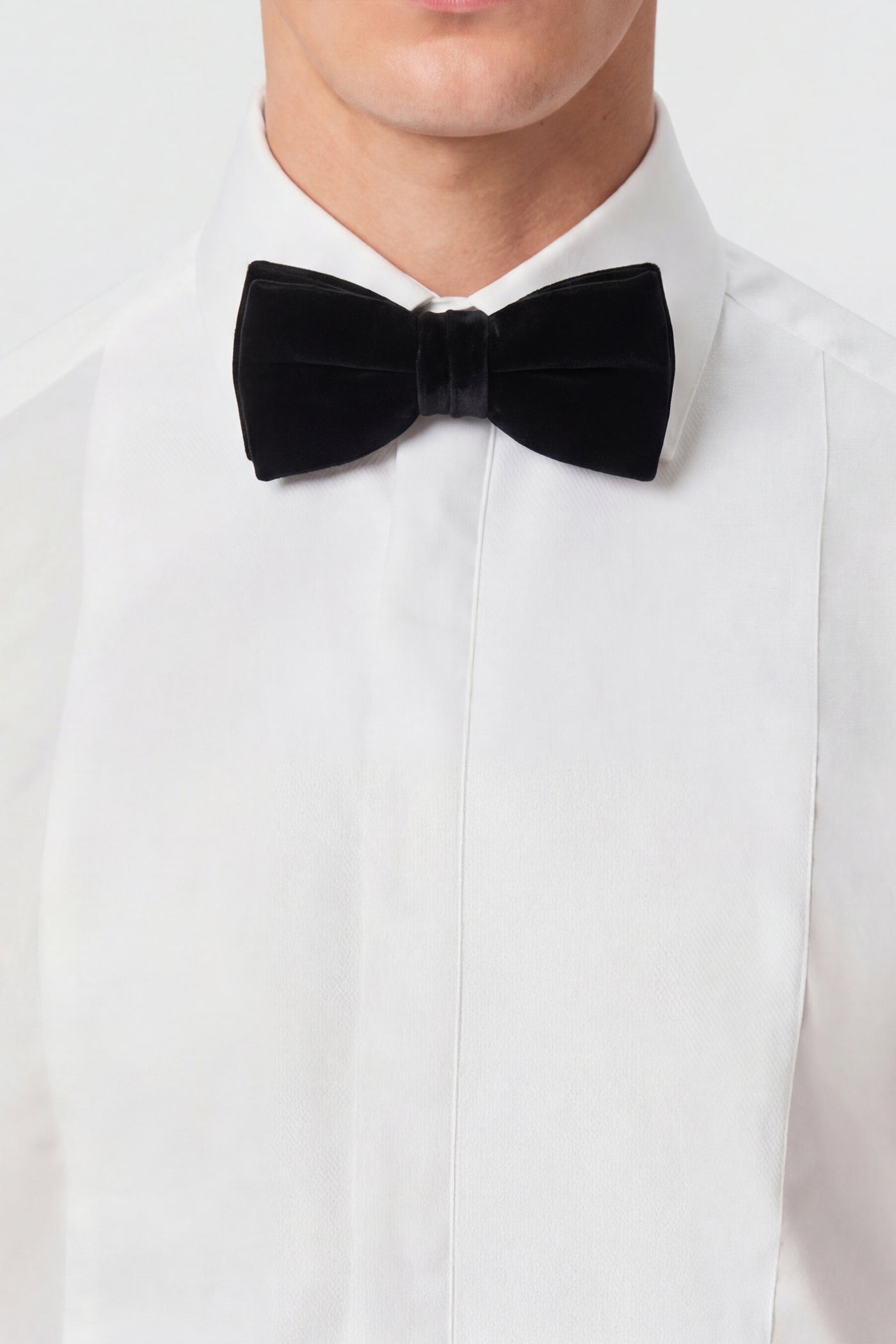 Shirai Velvet Black Bow Tie