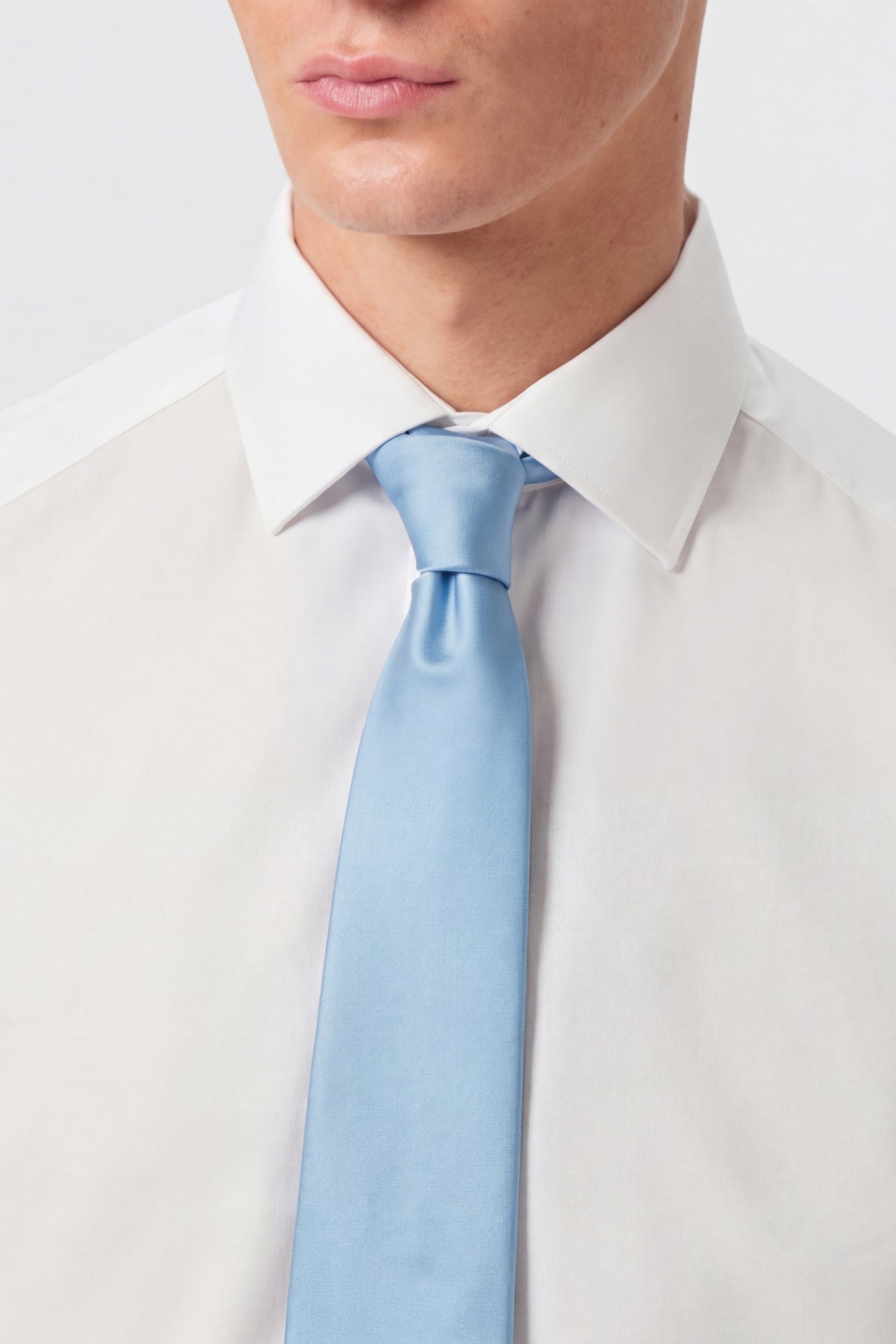 Ellroy Plain Light Blue Tie