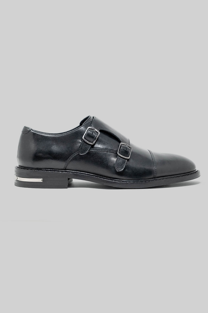 walk-london-oliver-monk-black