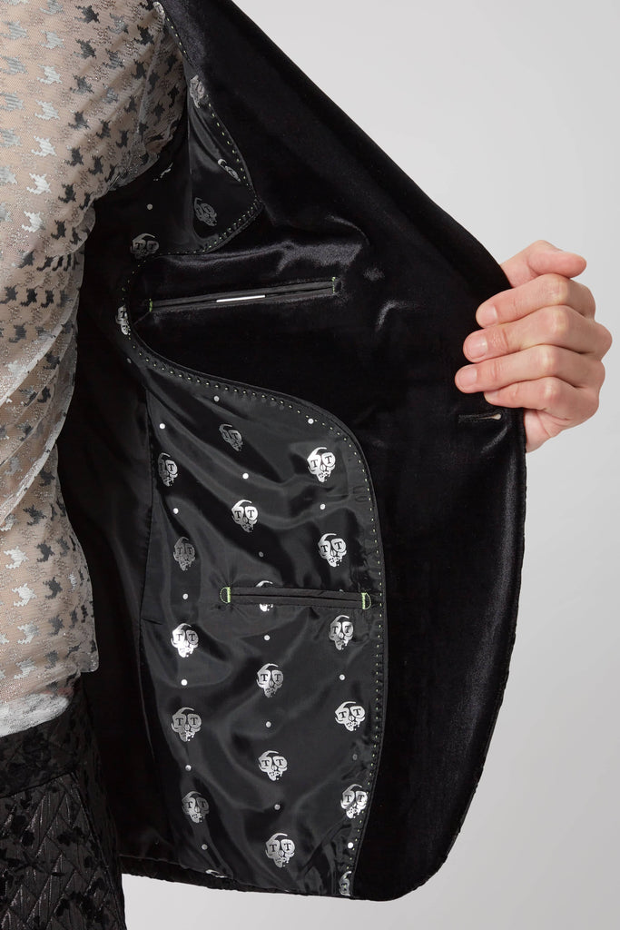 barbee-suit-in-black-1