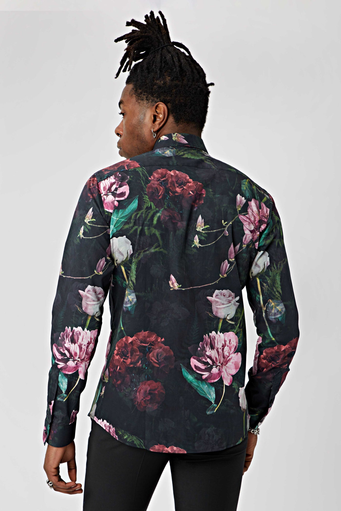 Twisted Tailor Facionne Floral Print Shirt in Black
