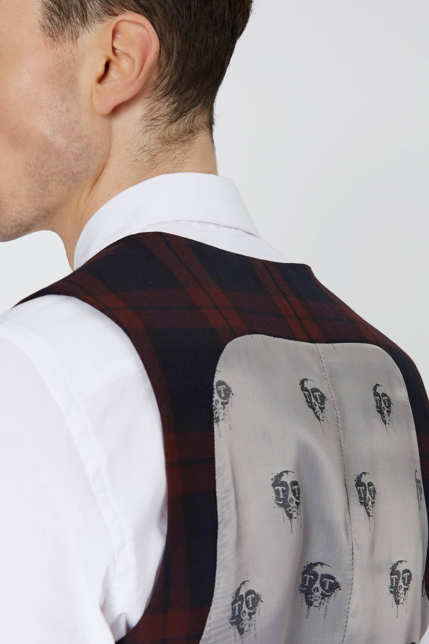 Twisted Tailor Ginger Skinny Fit Waistcoat in Burgundy Tartan