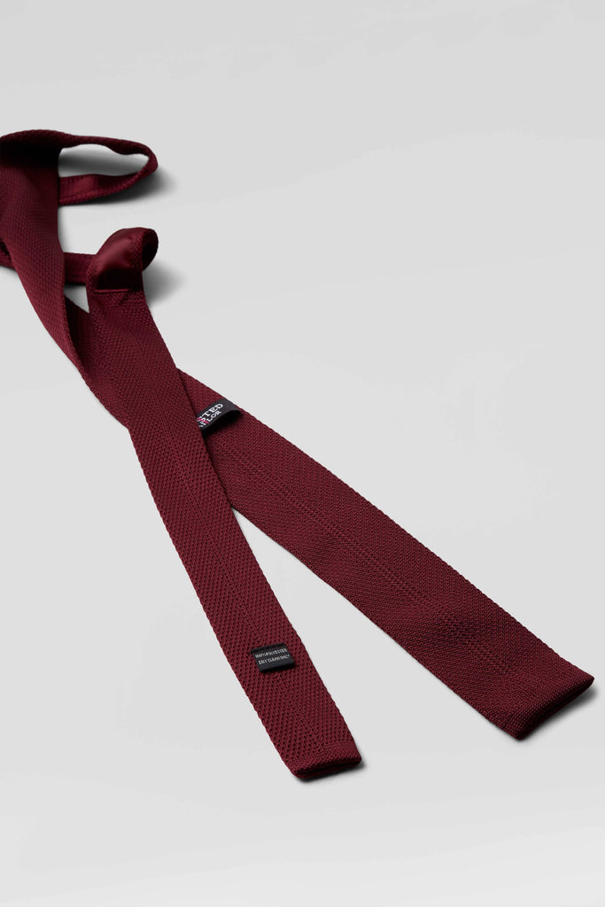 Twisted Tailor Jagger Dark Burgundy Knitted Tie