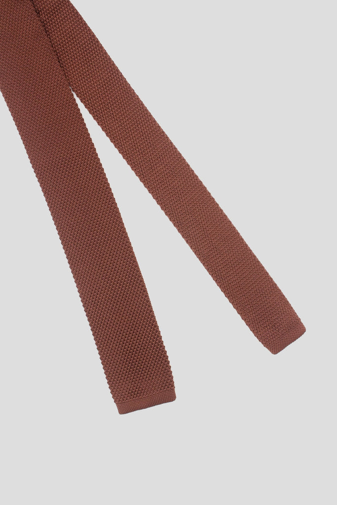 Twisted Tailor Jagger Knitted Bow Tie in Russet