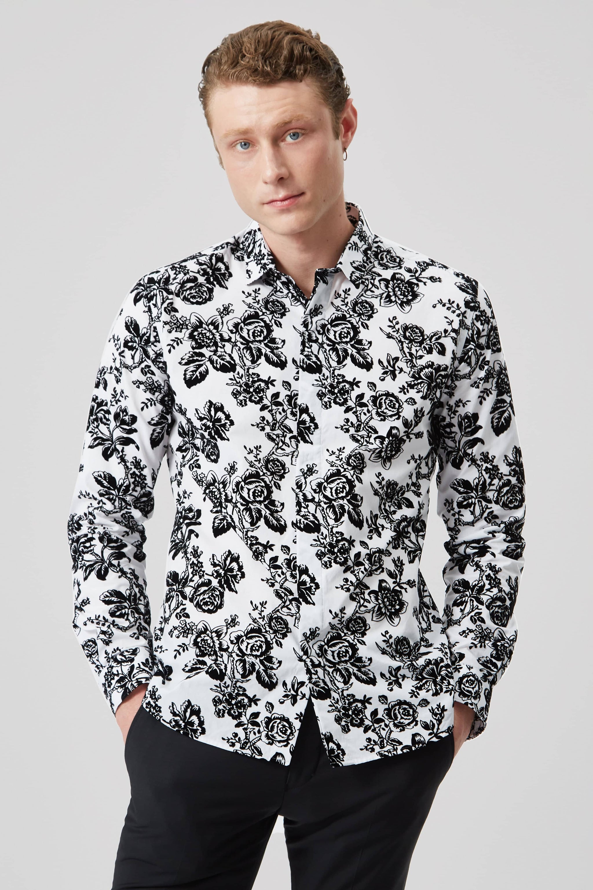 twisted_tailor_white_armarda_s